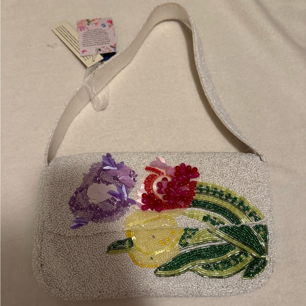 Viral floral bouquet  Beaded Women's Bag